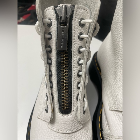 Dr Marteens Sinclair Boots - Picture 2 of 9